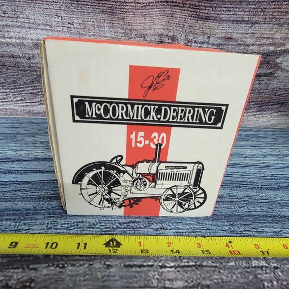 Vtg 1992 Scale model 1/16 IH Case 15-30 on steel w/frontend diecast tractor gray - Picture 8 of 11